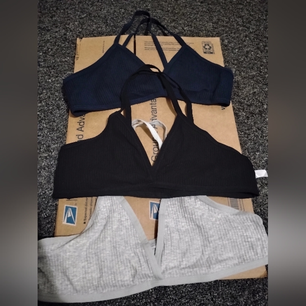 3 Unused Bras Ribbed Polyester Medium